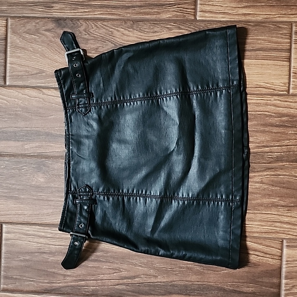 FREE PEOPLE FAUX MINI SIZE 2